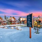 Lakeside Petzen Glamping Resort Unterlibitsch