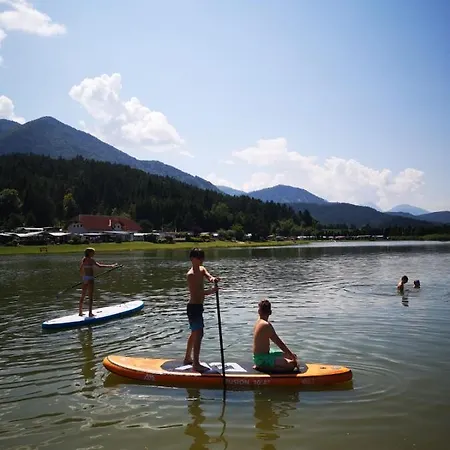 Lakeside Petzen Glamping Semesteranläggning (resort)