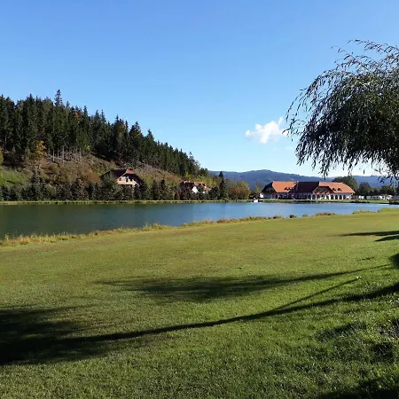 Resort Lakeside Petzen Glamping Unterlibitsch