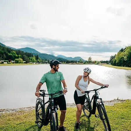 Lakeside Petzen Glamping Resort Unterlibitsch