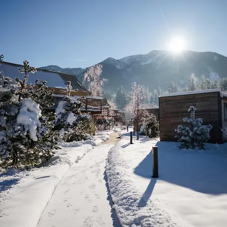 منتجع Lakeside Petzen Glamping Unterlibitsch