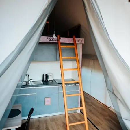 Lakeside Petzen Glamping *