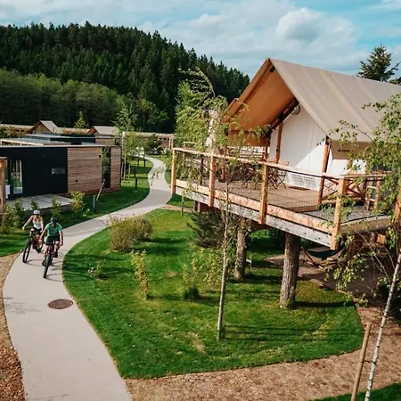 Lakeside Petzen Glamping Resort *