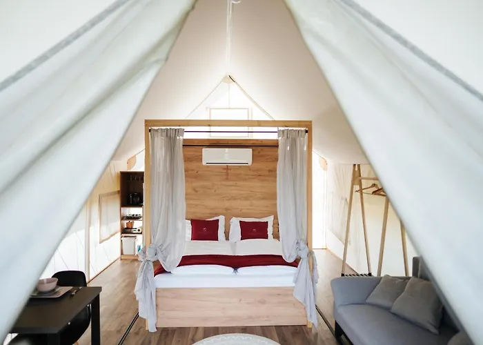 Lakeside Petzen Glamping